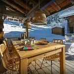 Frontflip - Ovo Network Chalet *